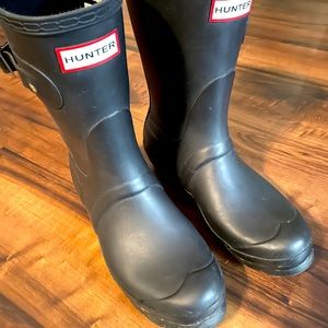 Size 8 hunter short rain boots